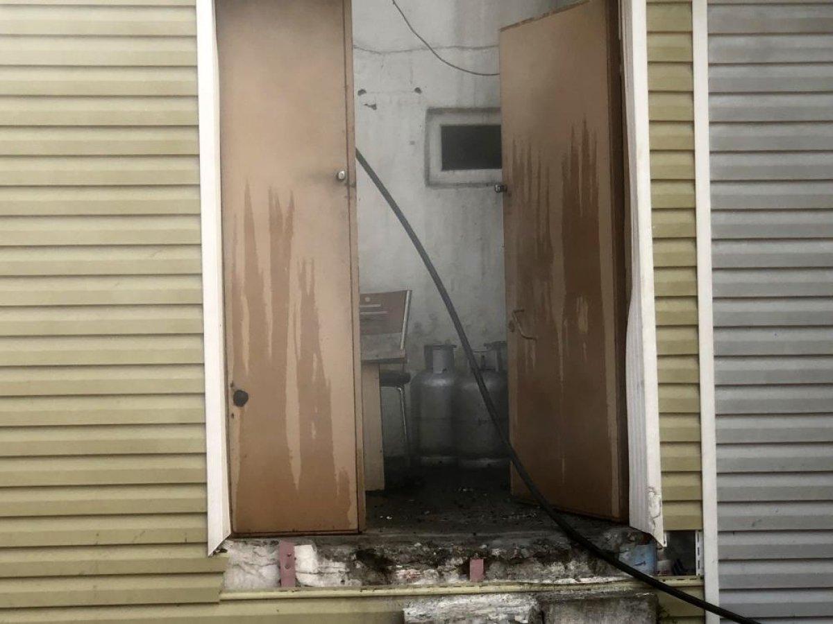 Bursa'da 3 ev yanarak kullanılamaz hale geldi