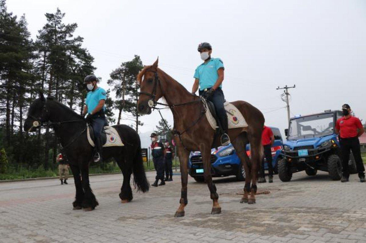Bolu Abant'ta atlı jandarma göreve başladı