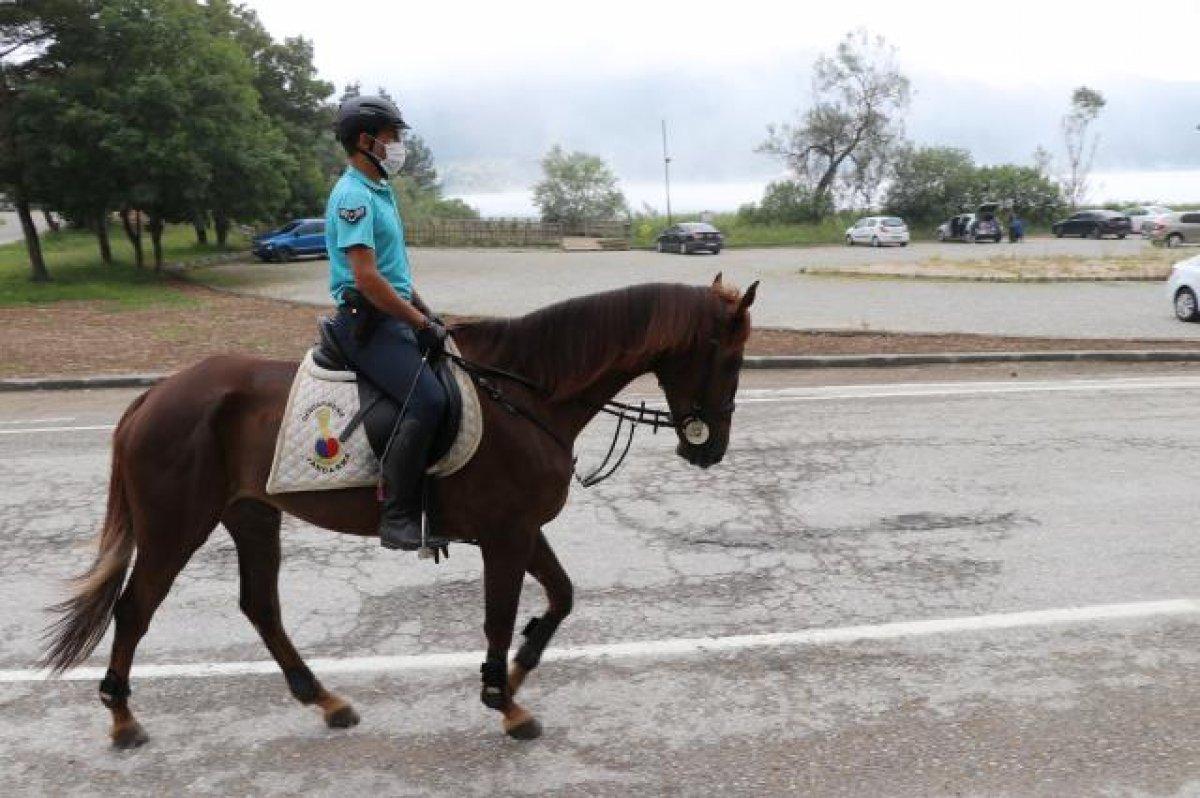 Bolu Abant'ta atlı jandarma göreve başladı