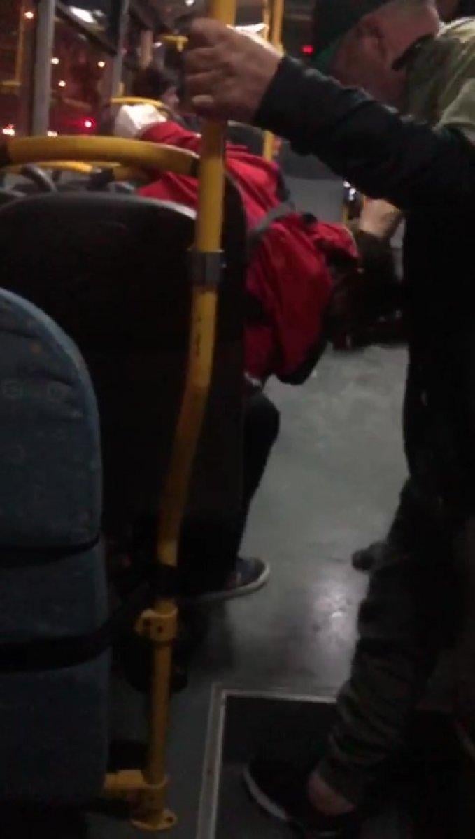 Kocaeli’de kadınlar, kendilerini taciz eden alkollü şahsı dövdü