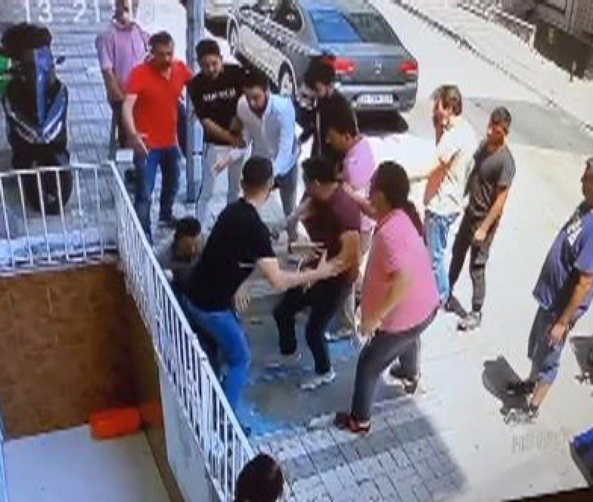 Üsküdar’da kablo çalmak istedi, mahalleliden dayak yedi