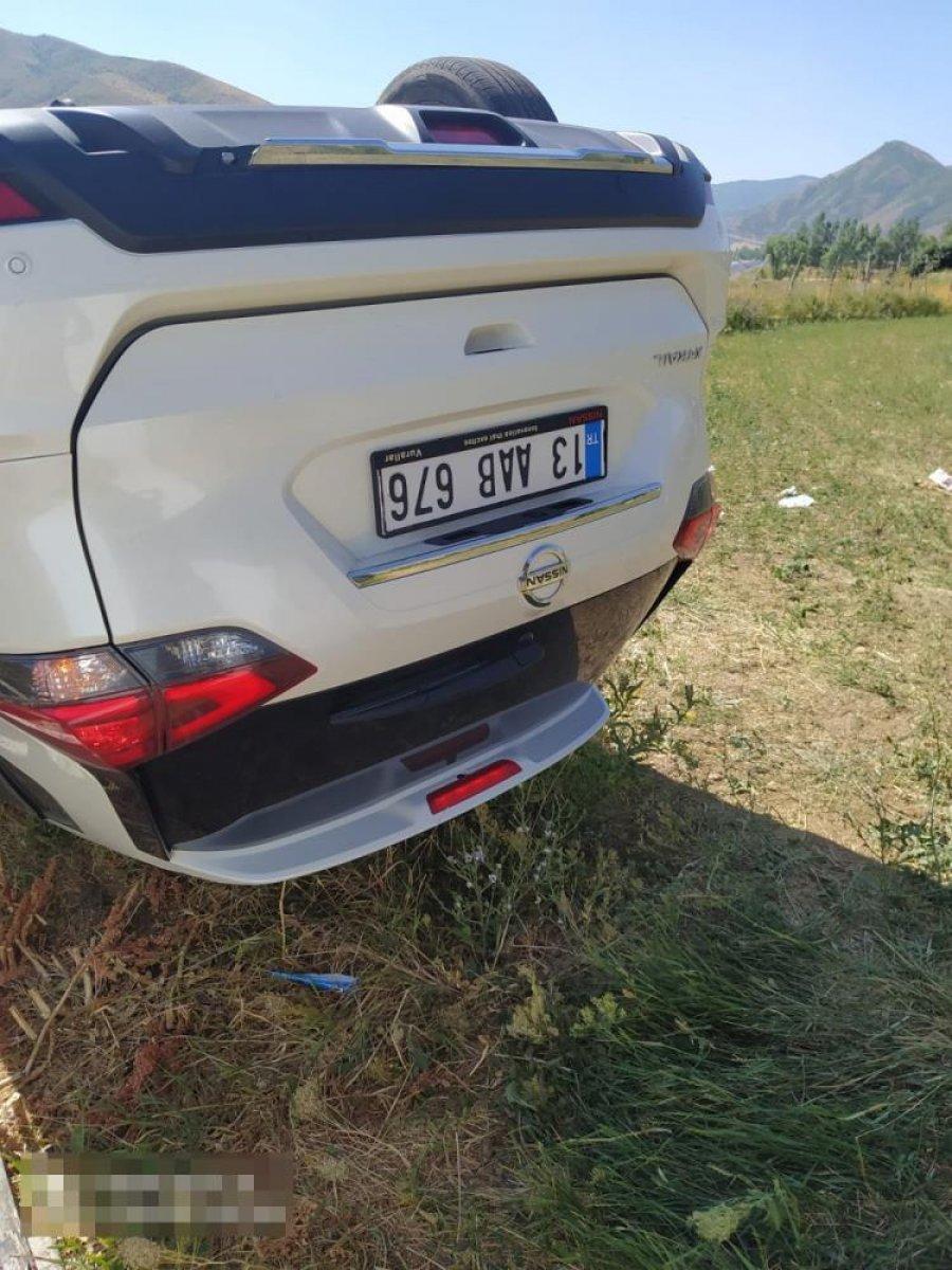 Bitlis'te iki araç çarpıştı: 4 yaralı