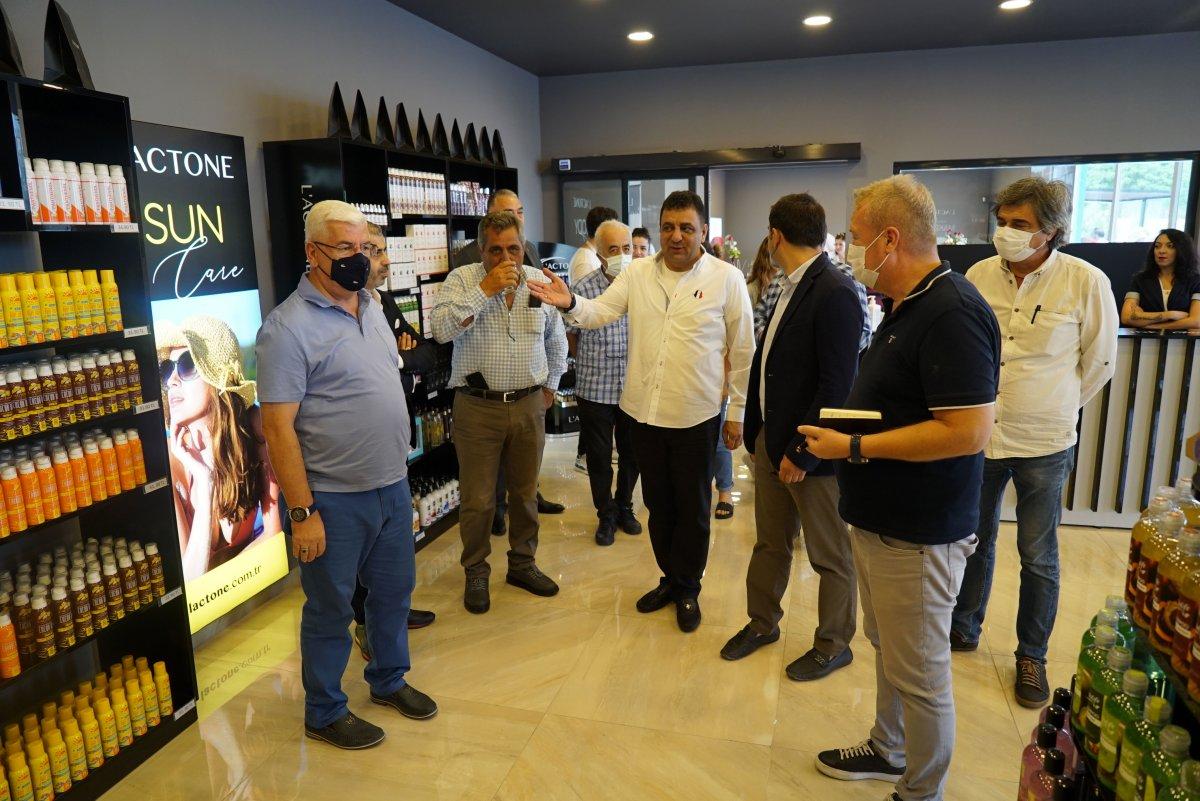 L'actone outlet mağazasını açtı