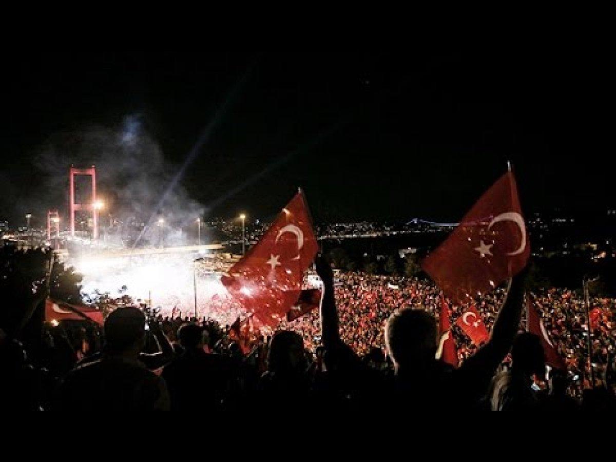 15 Temmuz resmi tatil mi, kaç gün? 15 Temmuz hangi güne denk geliyor?