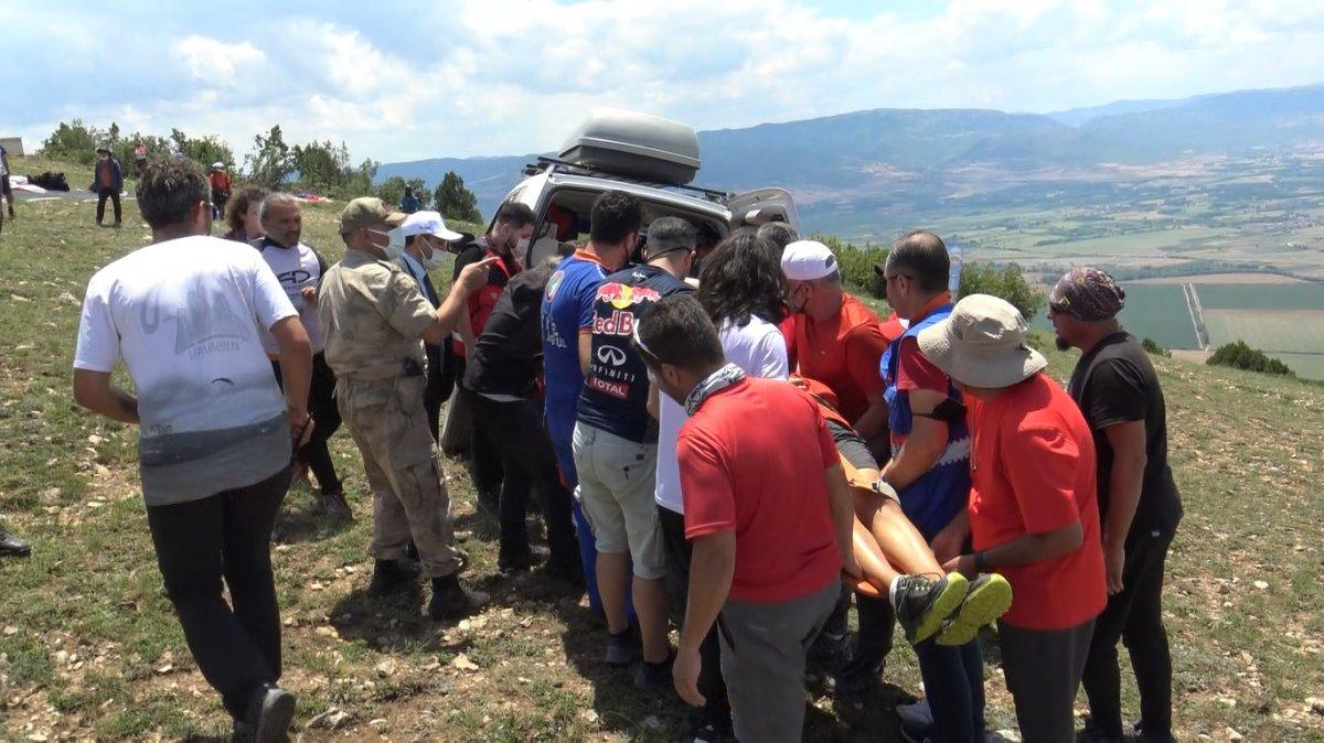 Tokat'ta paraşüt kazası: Kolunu kırdı