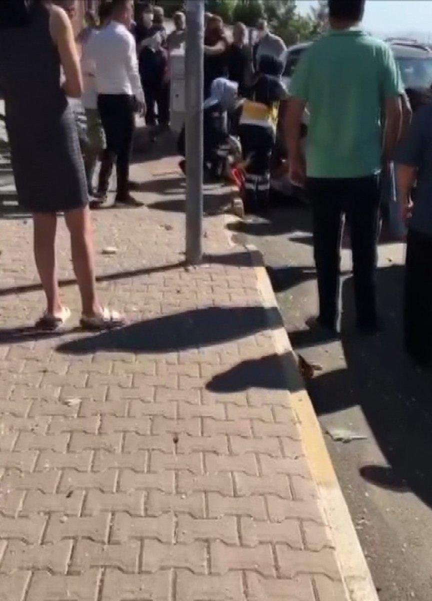 Adıyaman’da otomobil yayaların arasına daldı