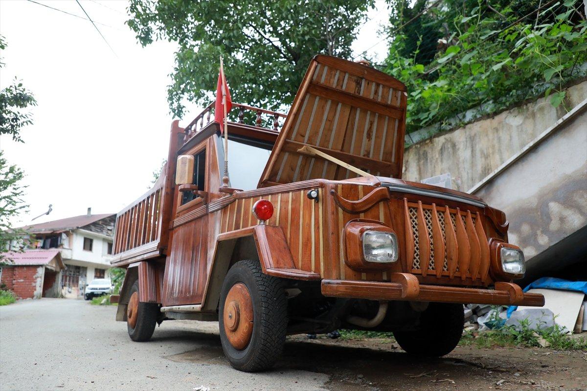 Rize'de 1988 model otomobilini kamyonete çevirdi