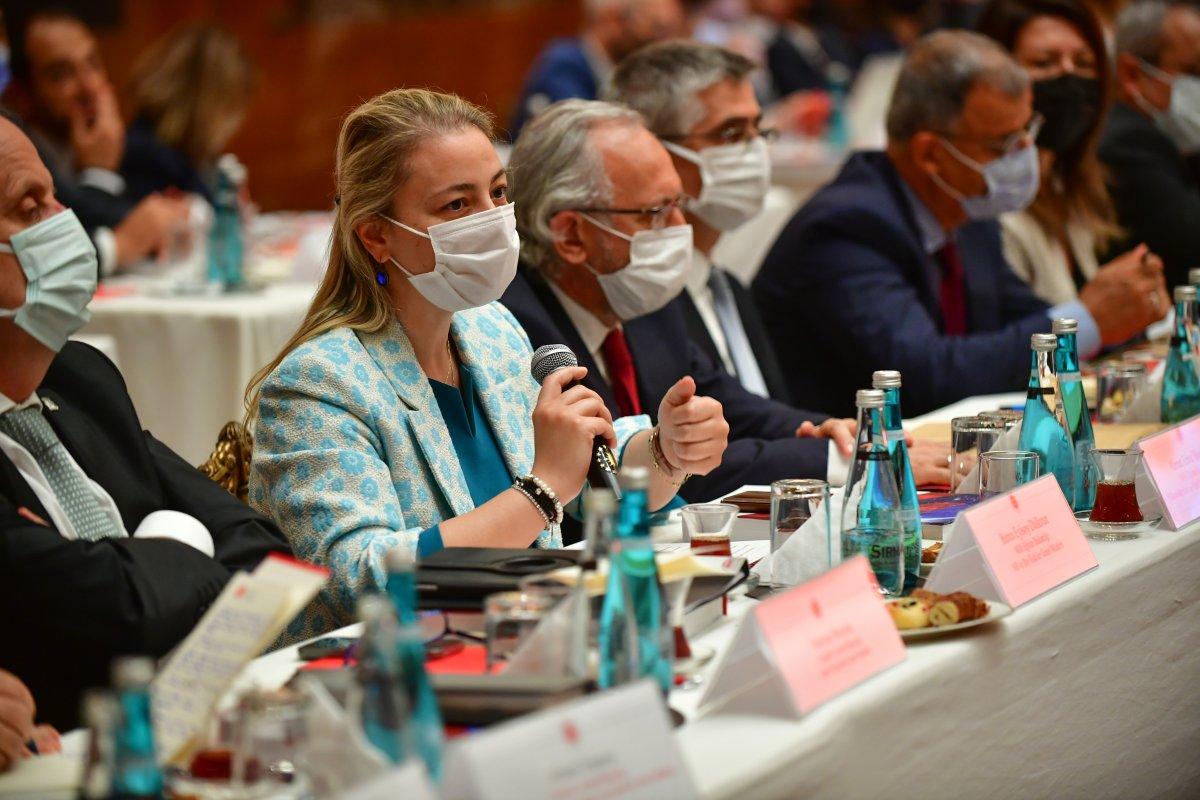 Fahrettin Altun: Türkiye'nin gücünü, uluslararası itibarı artırmada kullanabiliriz