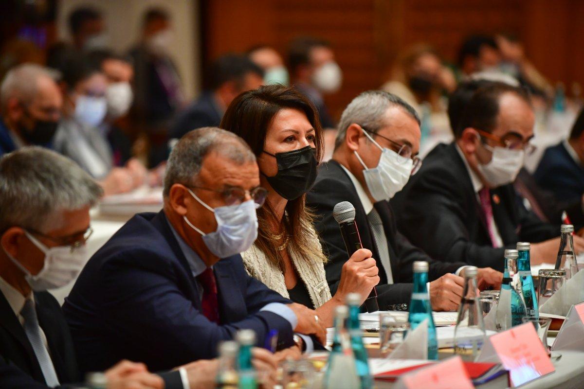 Fahrettin Altun: Türkiye'nin gücünü, uluslararası itibarı artırmada kullanabiliriz