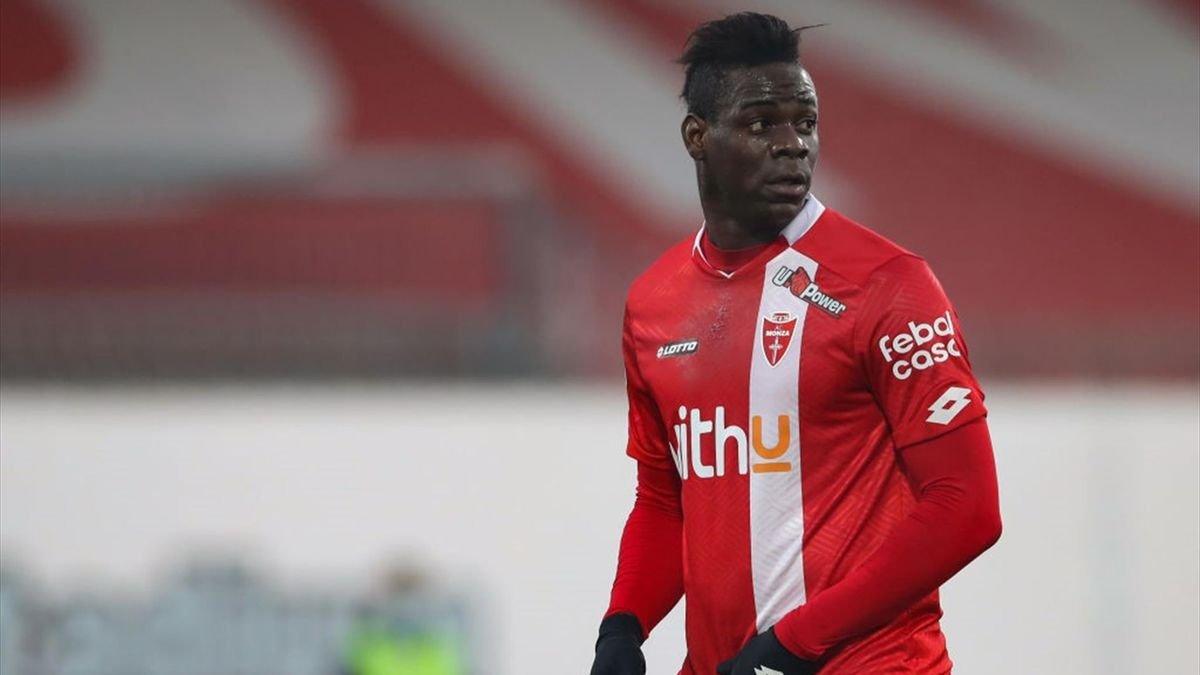 Mario Balotelli, Adana Demirspor için Türkiye'ye geldi