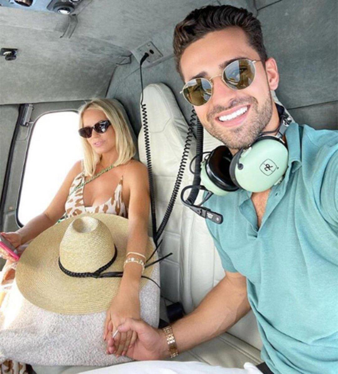 Caroline Stanbury 19 yaş küçük aşkıyla tatilde