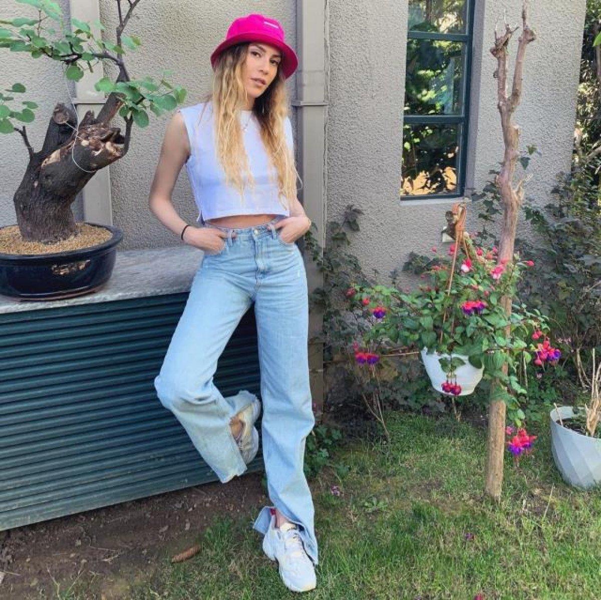 Sinem Kobal imaj değiştirdi