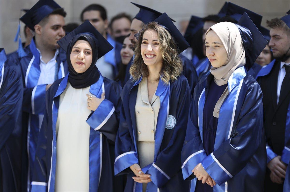 Abdulhamit Gül: Yıl sonunda 1000 hakim savcı alımı yapacağız