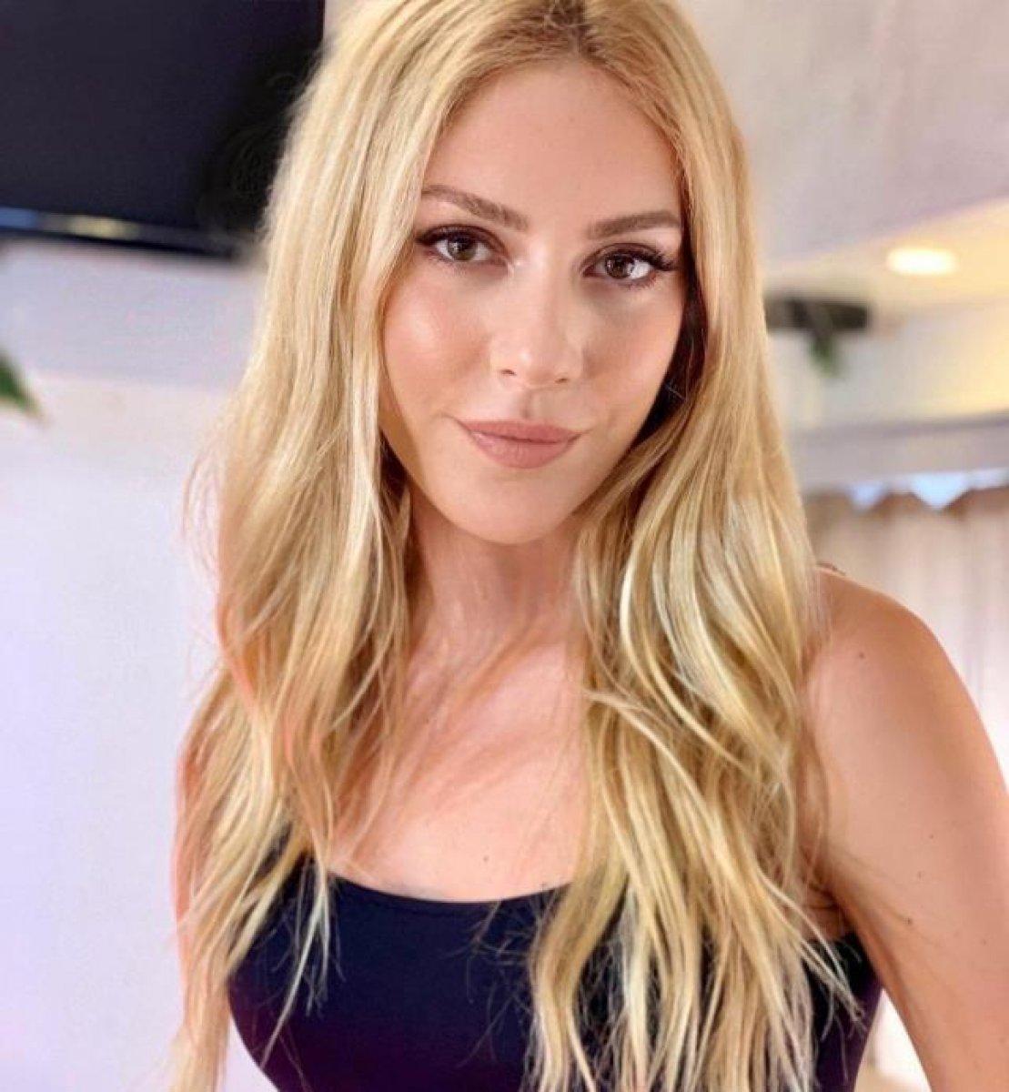 Sinem Kobal imaj değiştirdi