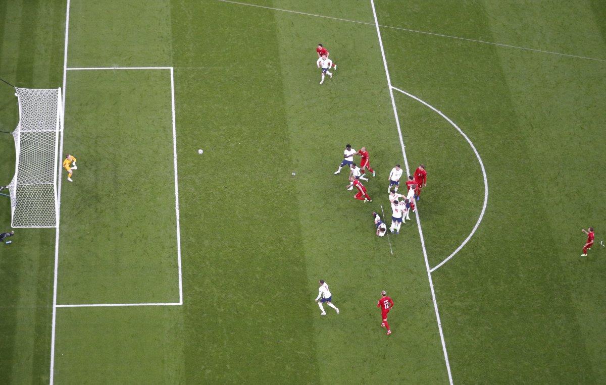 Danimarkalı Mikkel Damsgaard'dan İngiltere'ye harika frikik golü