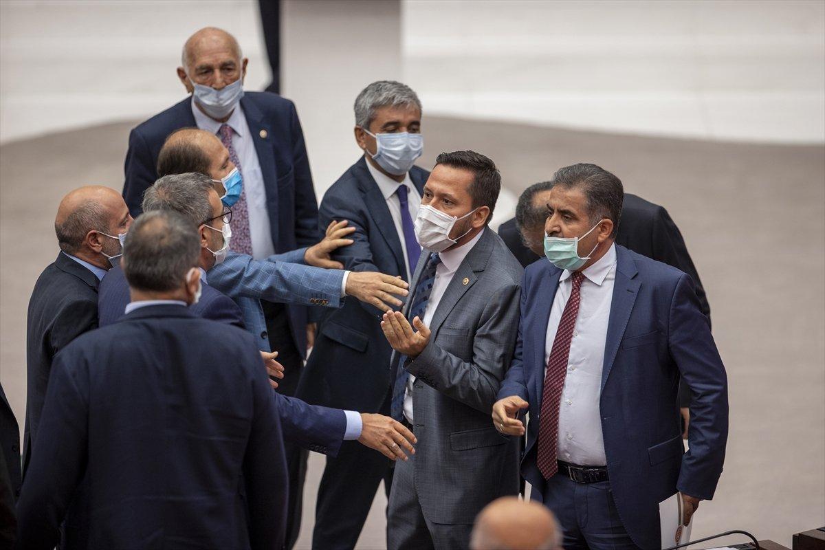 TBMM'de CHP'li vekilin kürsüden ayrılmaması gerginliğe neden oldu