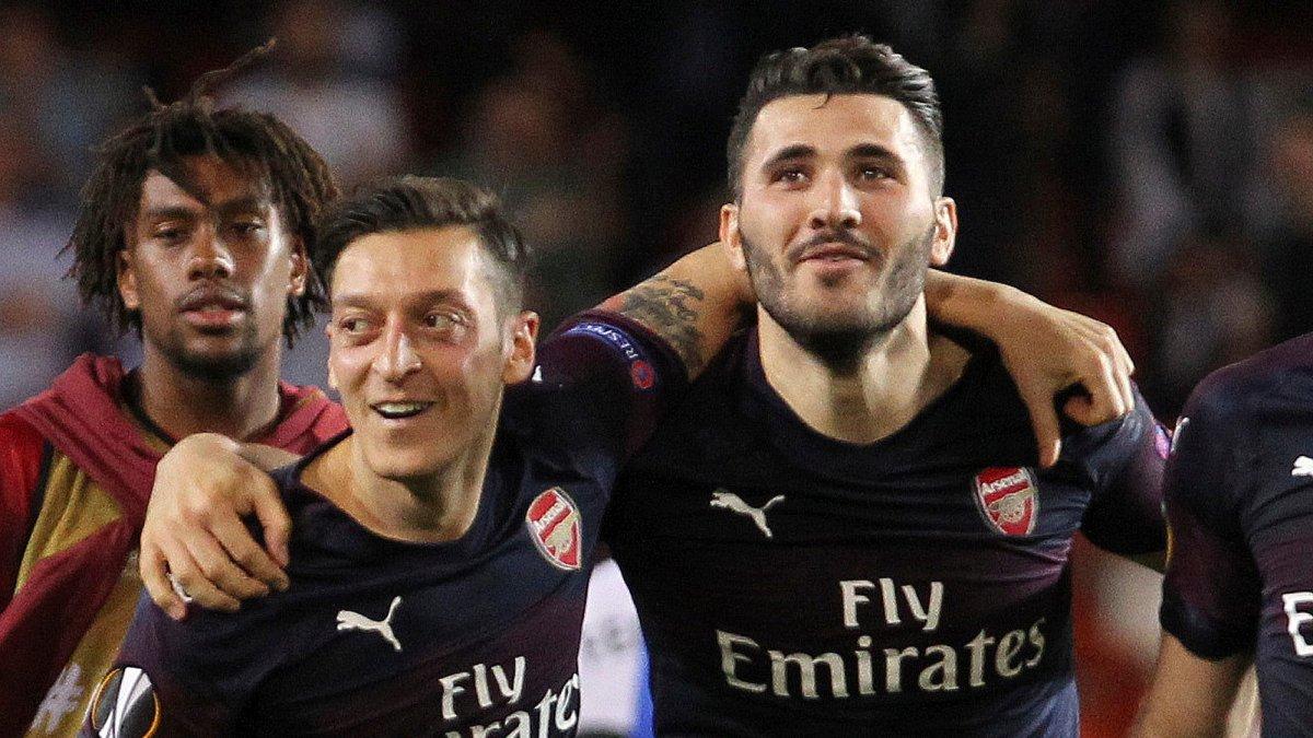 İspanyol basını: Mesut Özil, Kolasinac'ı Fenerbahçe'ye getiriyor