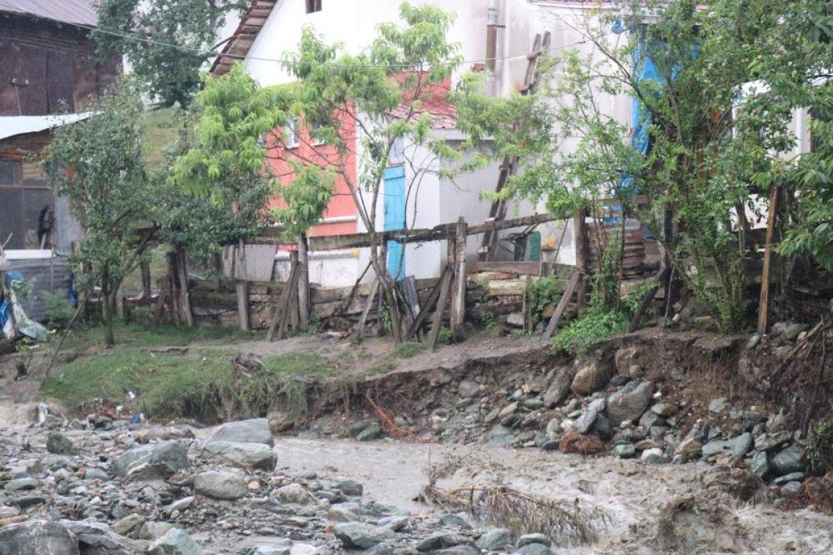 Sakarya'da selde kaybolan kişinin cansız bedenine ulaşıldı