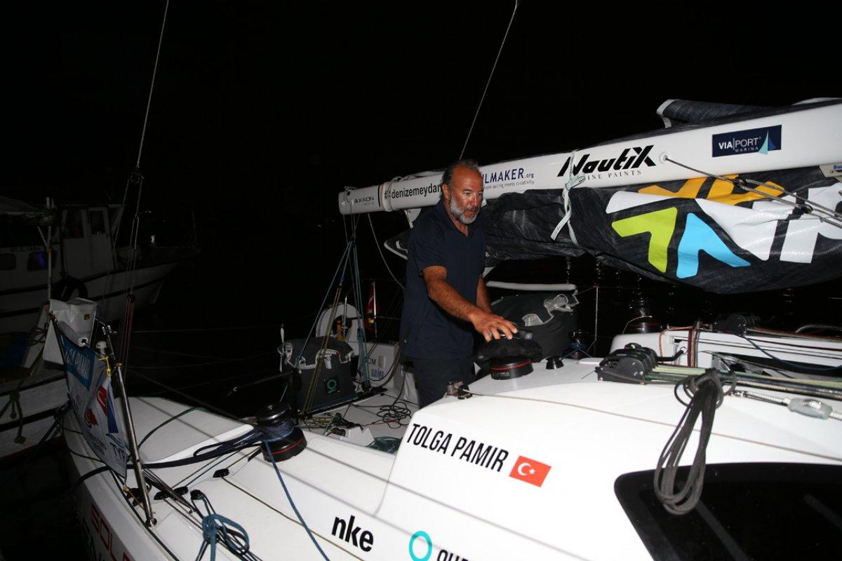 Türkiye'nin dört denizini yelkenliyle aşan Tolga Pamir, 16 günlük zorlu yolculuğunu anlattı