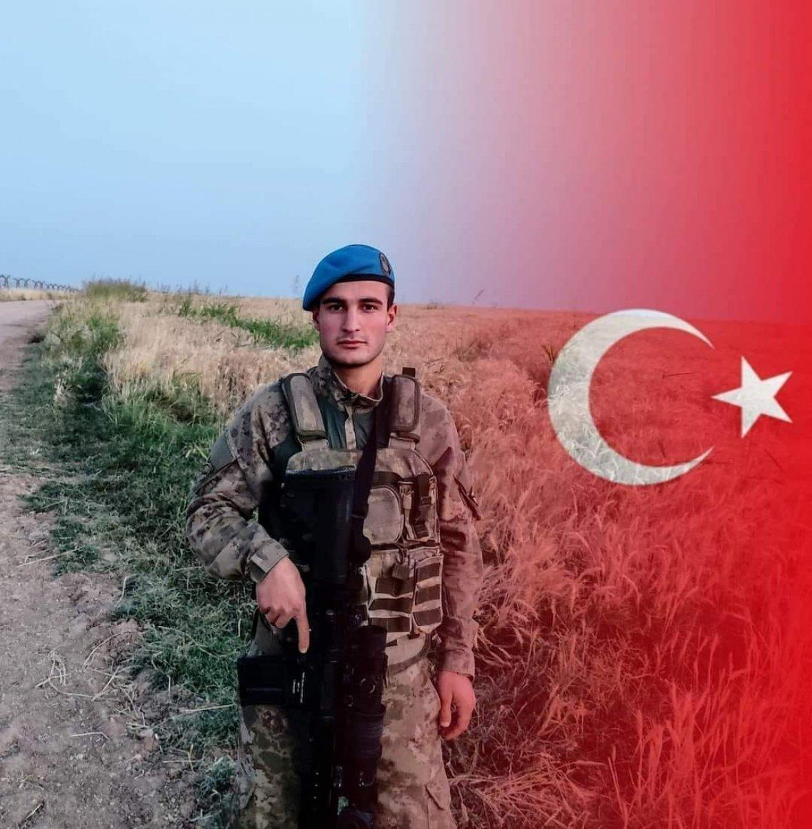 Şehit astsubay, gözyaşlarıyla son yolculuğuna uğurlandı