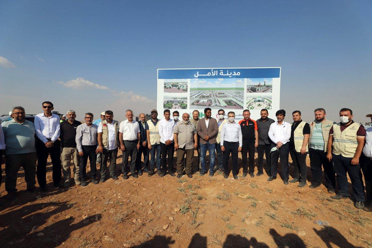 İHH, Suriye'de El Emel Kenti'nin temellerini attı