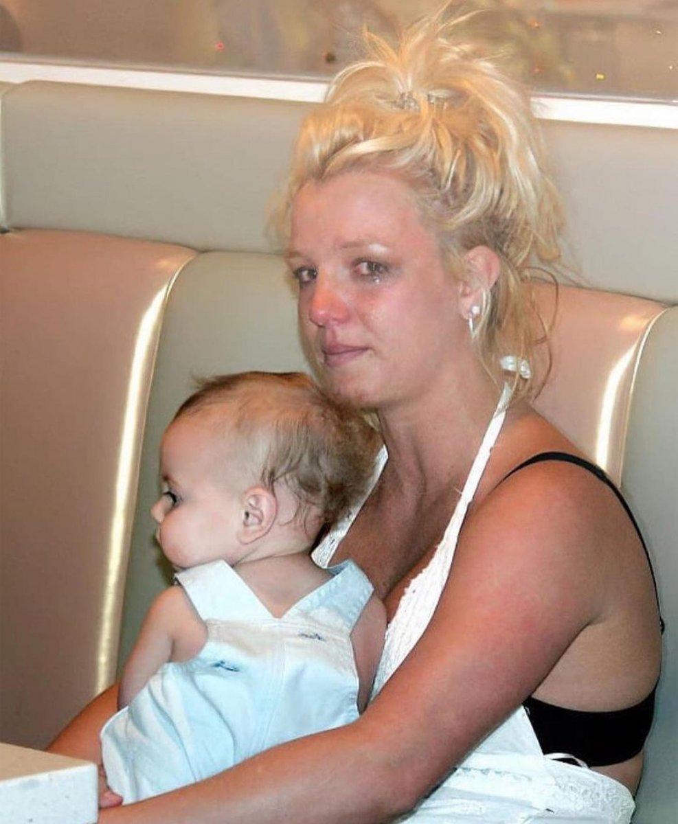 Britney Spears, çıplak fotoğraf paylaştı