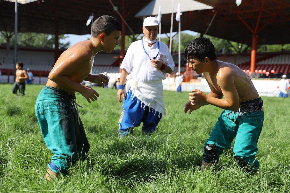 660. Tarihi Kırkpınar Yağlı Güreşleri başladı