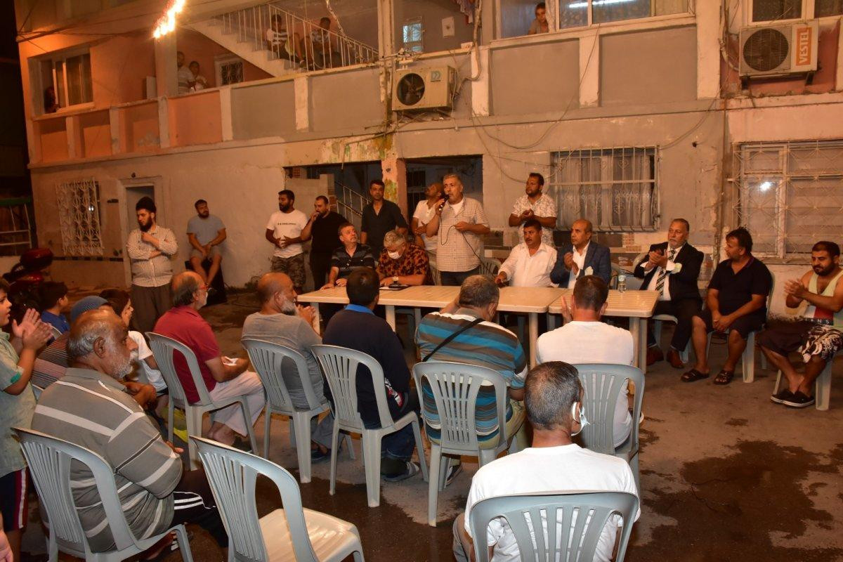 İzmir'de Roman vatandaşlardan 'uyuşturucuya hayır' toplantısı