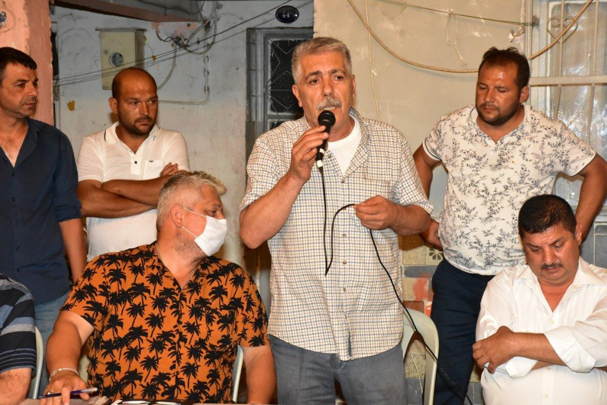 İzmir'de Roman vatandaşlardan 'uyuşturucuya hayır' toplantısı