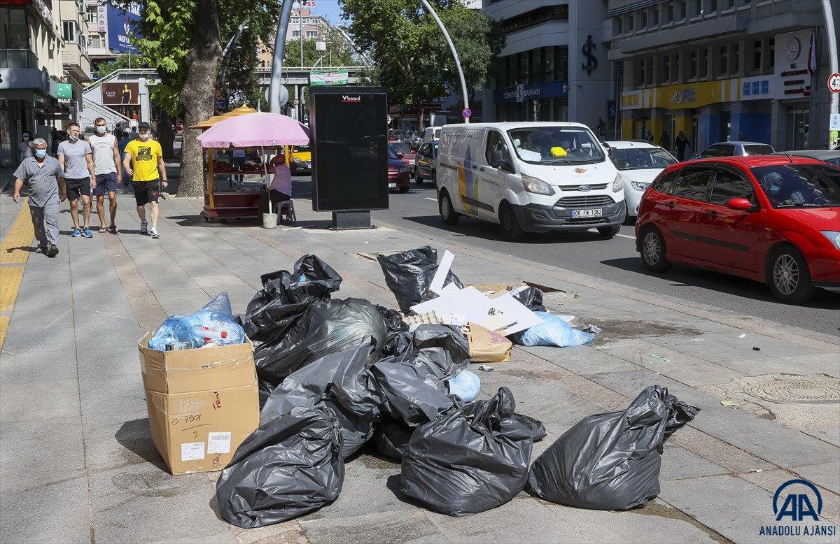 Ankara Çankaya'da çöp krizi