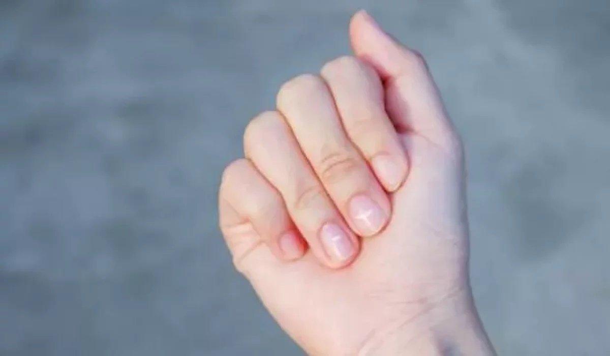 Tırnakların dokusu ve rengi sağlığı yansıtıyor