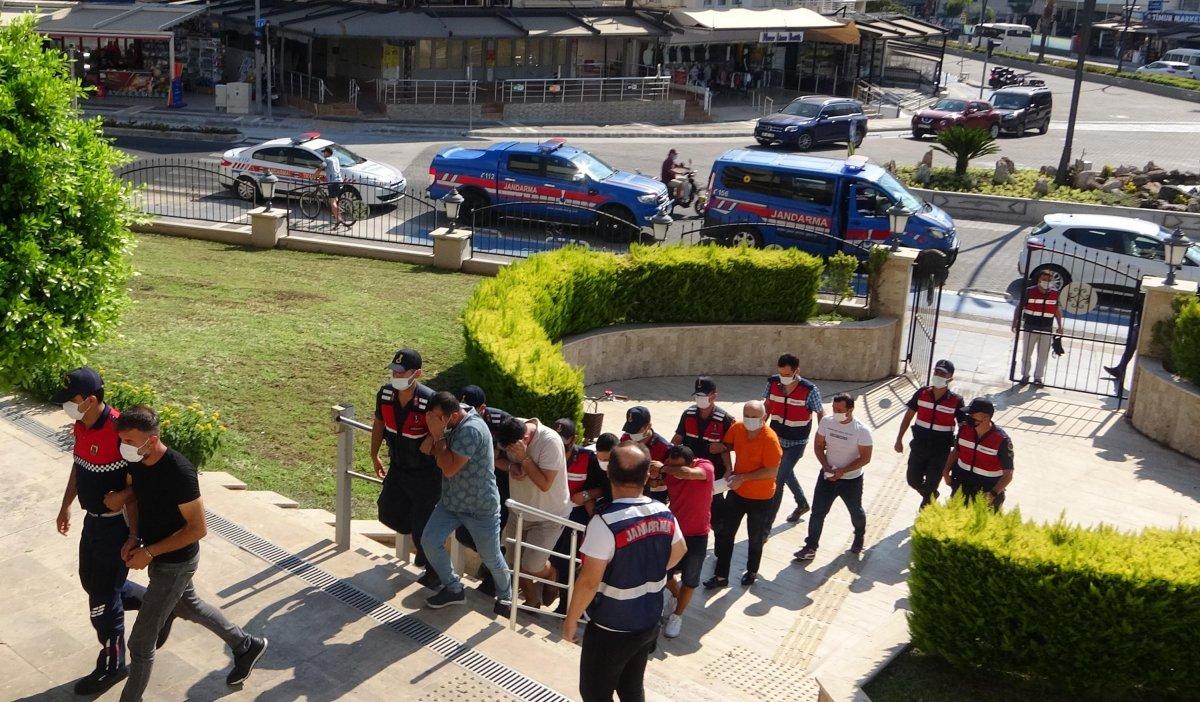 Muğla merkezli 3 ilde göçmen kaçakçılarına operasyon