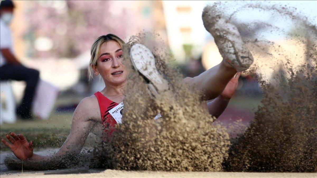 23 yaş altında Milli atlet Tuğba Danışmaz Avrupa şampiyonu