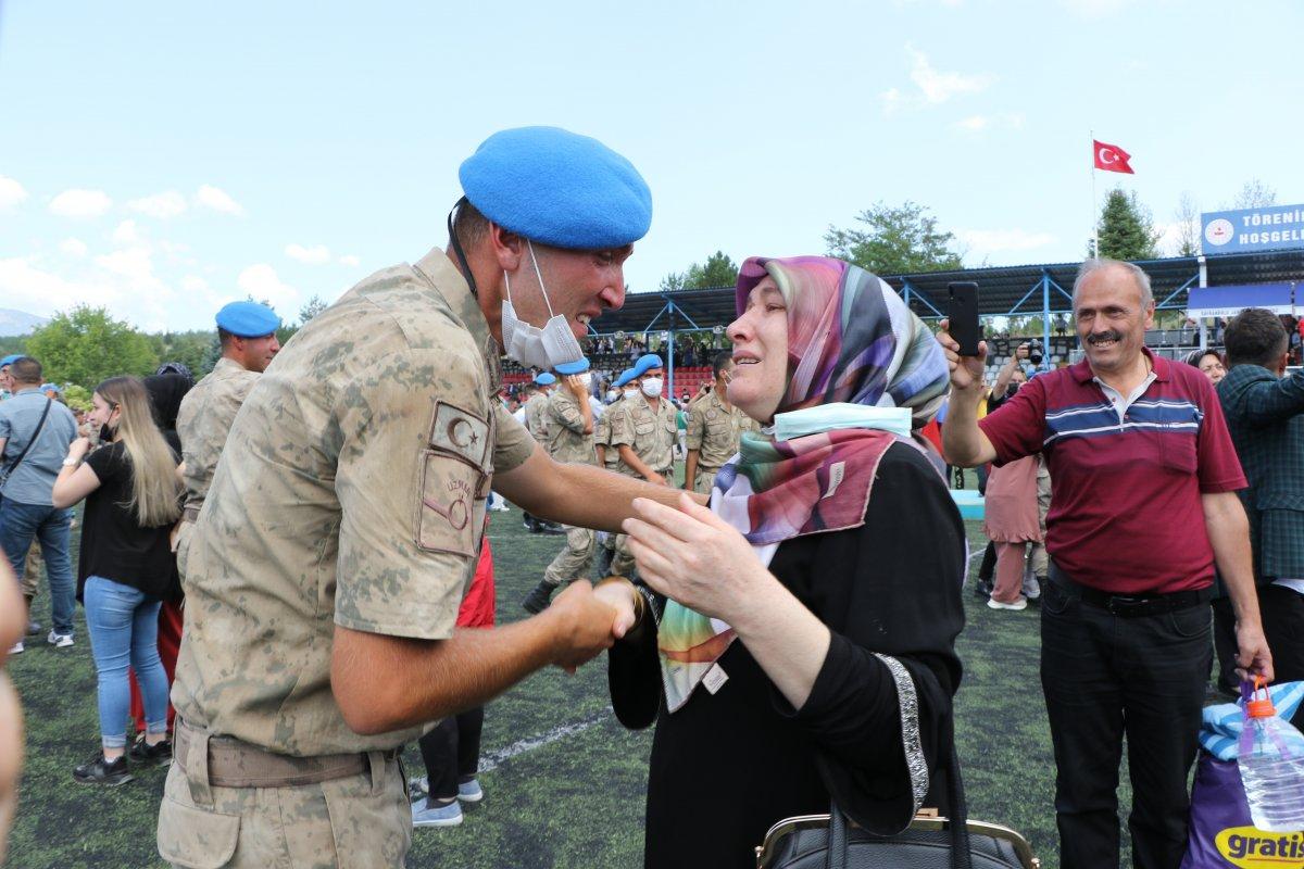 Karabük'te 2 bin 27 komandonun eğitimi tamamlandı
