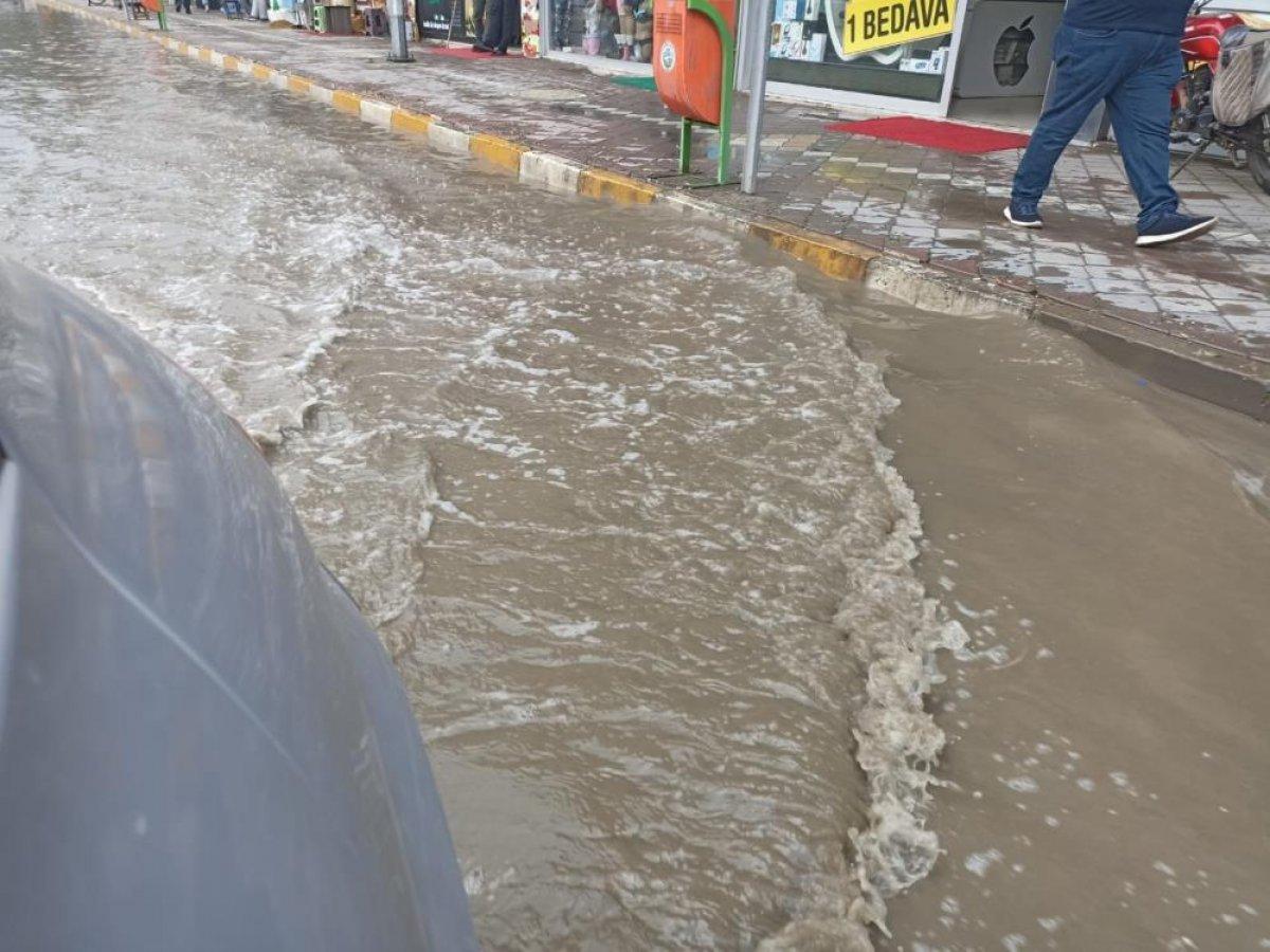Iğdır'da sağanak yağış etkili oldu