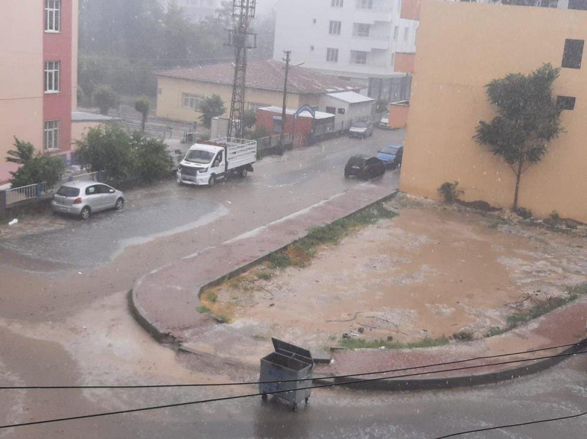 Iğdır'da sağanak yağış etkili oldu