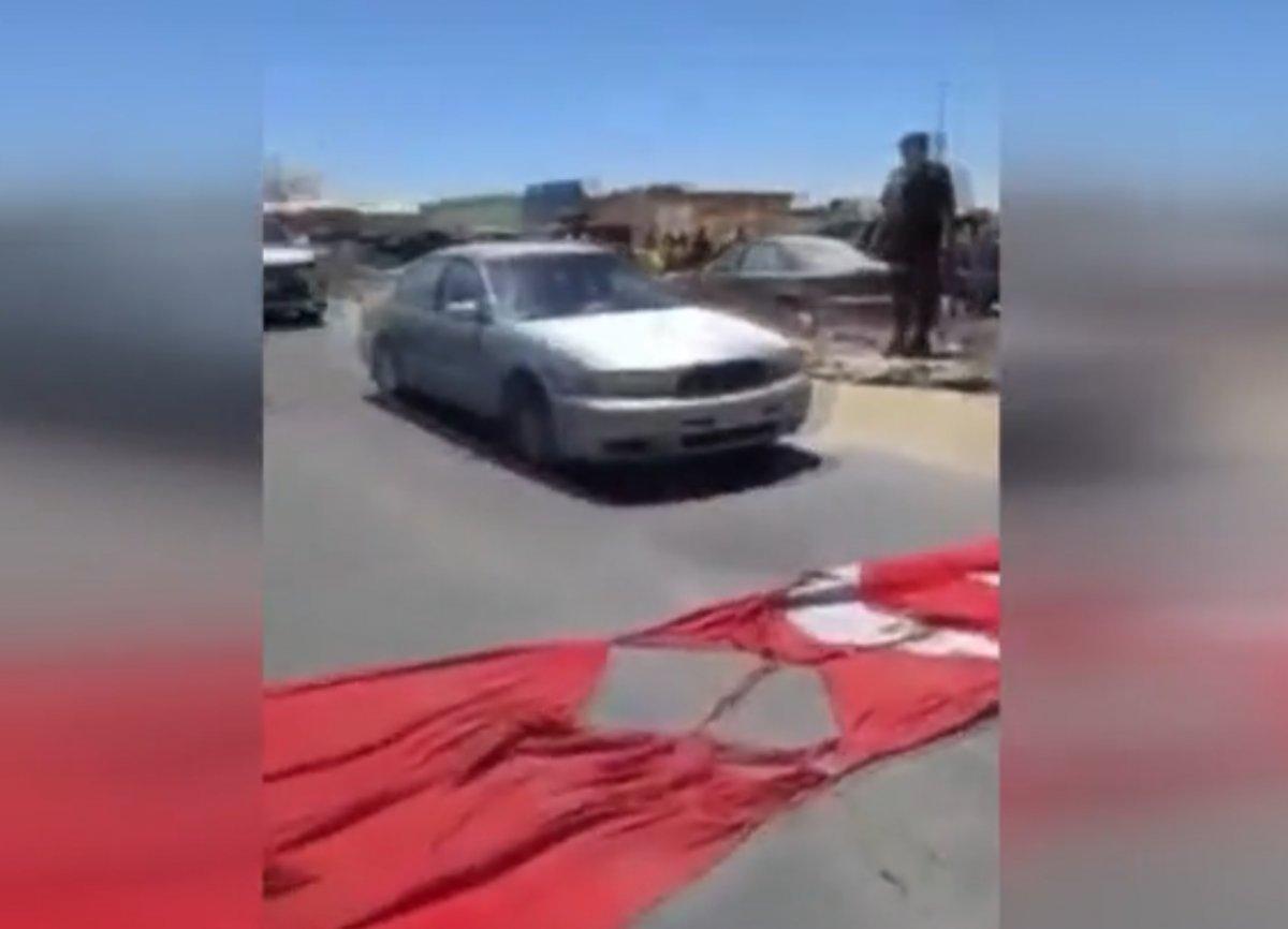 Libya'da Hafter yanlıları, Türk bayrağını çiğnedi