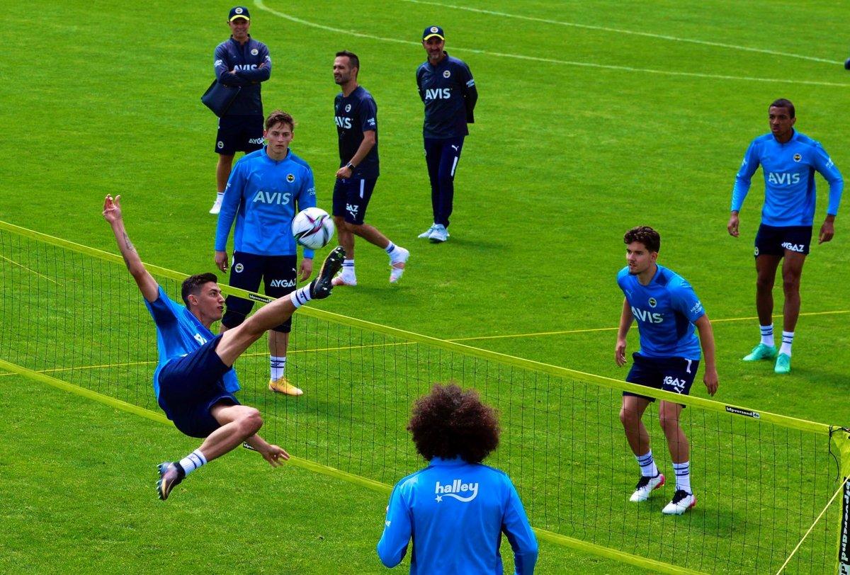 Berke Özer antrenmanda coştu