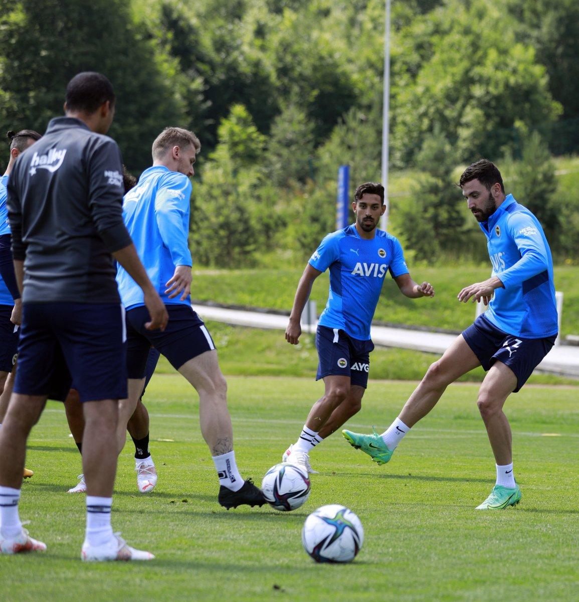 Fenerbahçe taraftarı antrenmanı izledi
