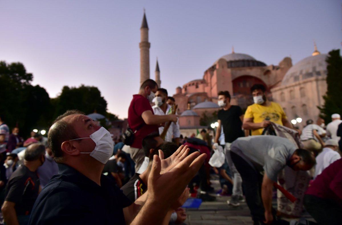 Ayasofya'nın ibadete açılmasına ilişkin kararın üzerinden bir yıl geçti