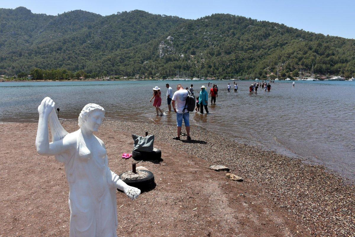 Kızkumu'na yerli ve yabancı turistlerin ilgisi yoğun