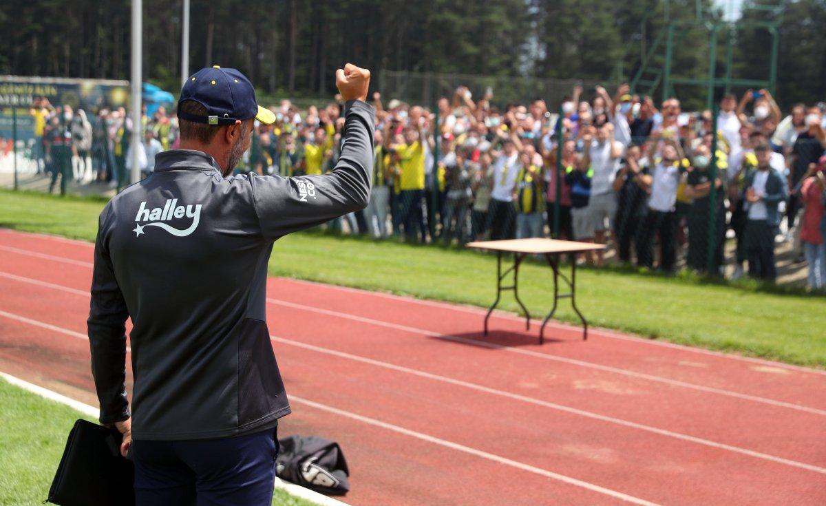 Fenerbahçe taraftarı antrenmanı izledi