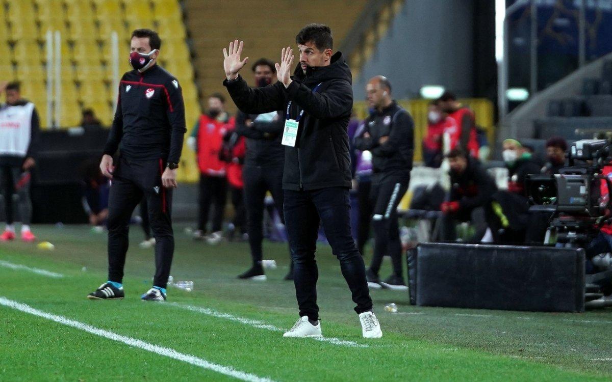 Şenol Güneş'in yeni yardımcısı Emre Belözoğlu