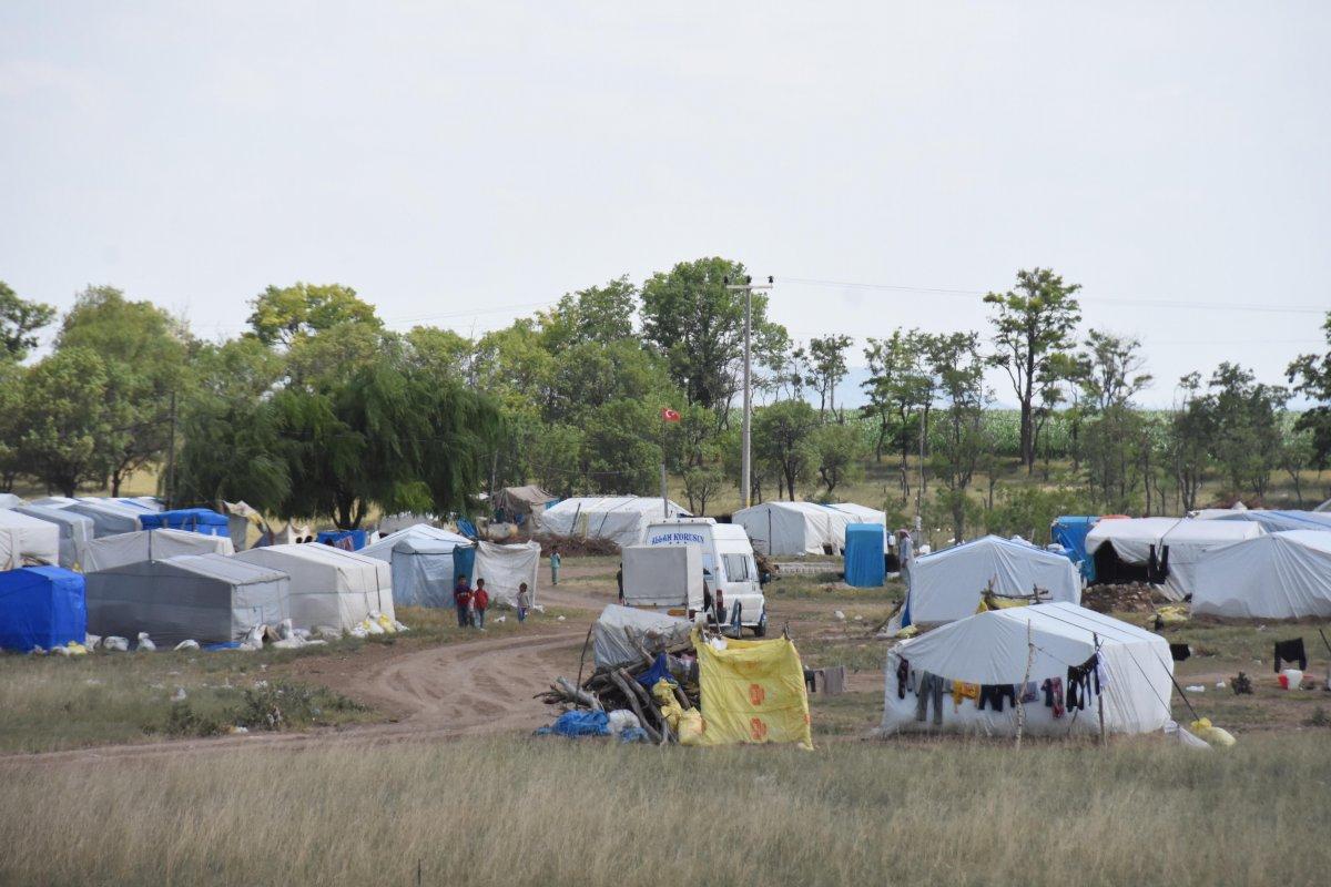 Eskişehir’de ilaçlı bidondan su içen 13 mevsimlik işçi zehirlendi