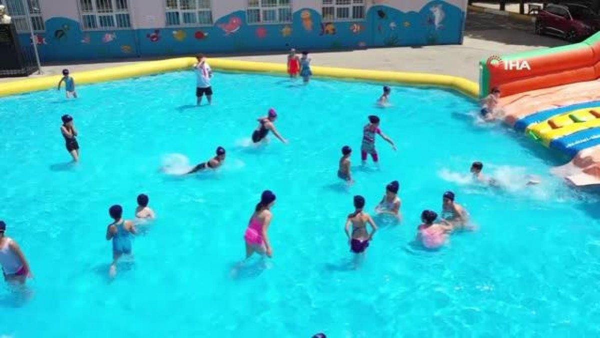 Bursa'da 7 okul, tatil köyü gibi havuzlarla doldurulacak
