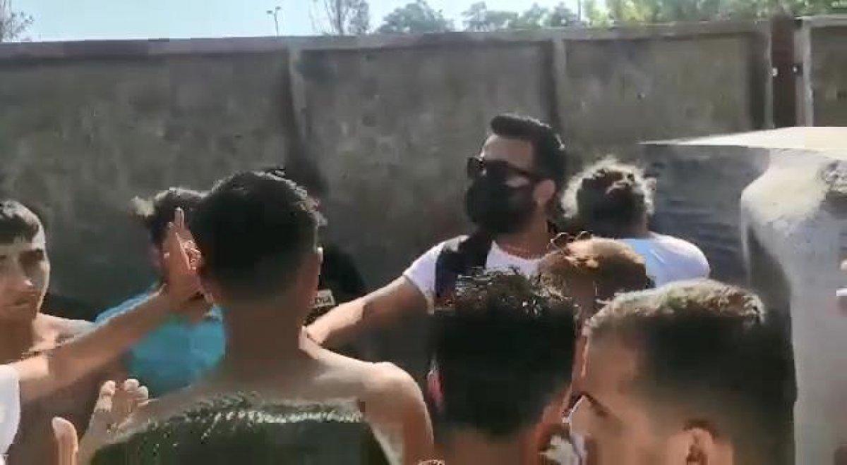 Türk bayrağını yırtan İranlı kadın tutuklandı