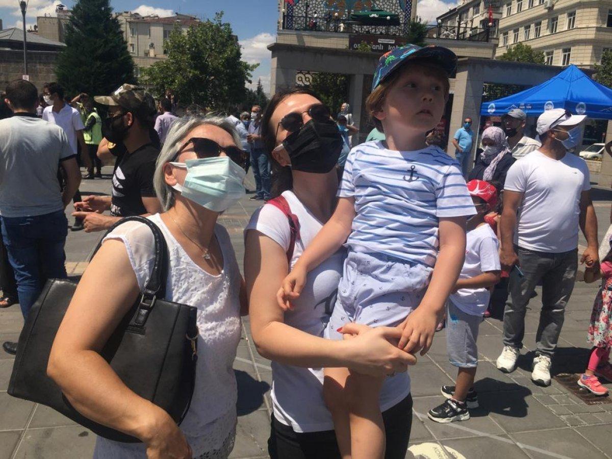 'Türk Yıldızları'ndan Kayseri'de gösteri uçuşu