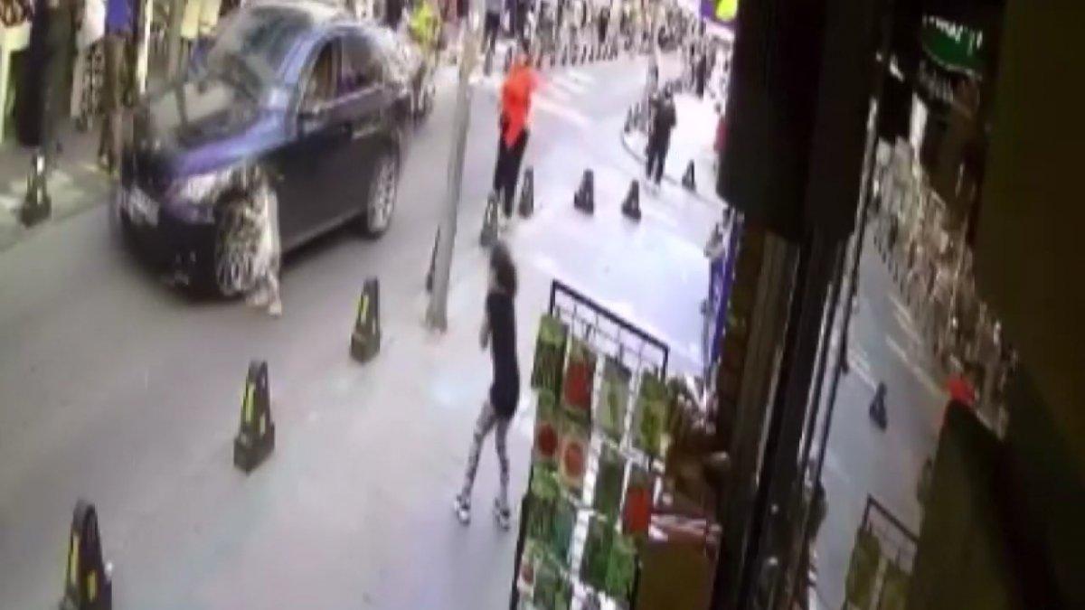 İstanbul'da yola fırlayan çocuk, son anda kurtuldu