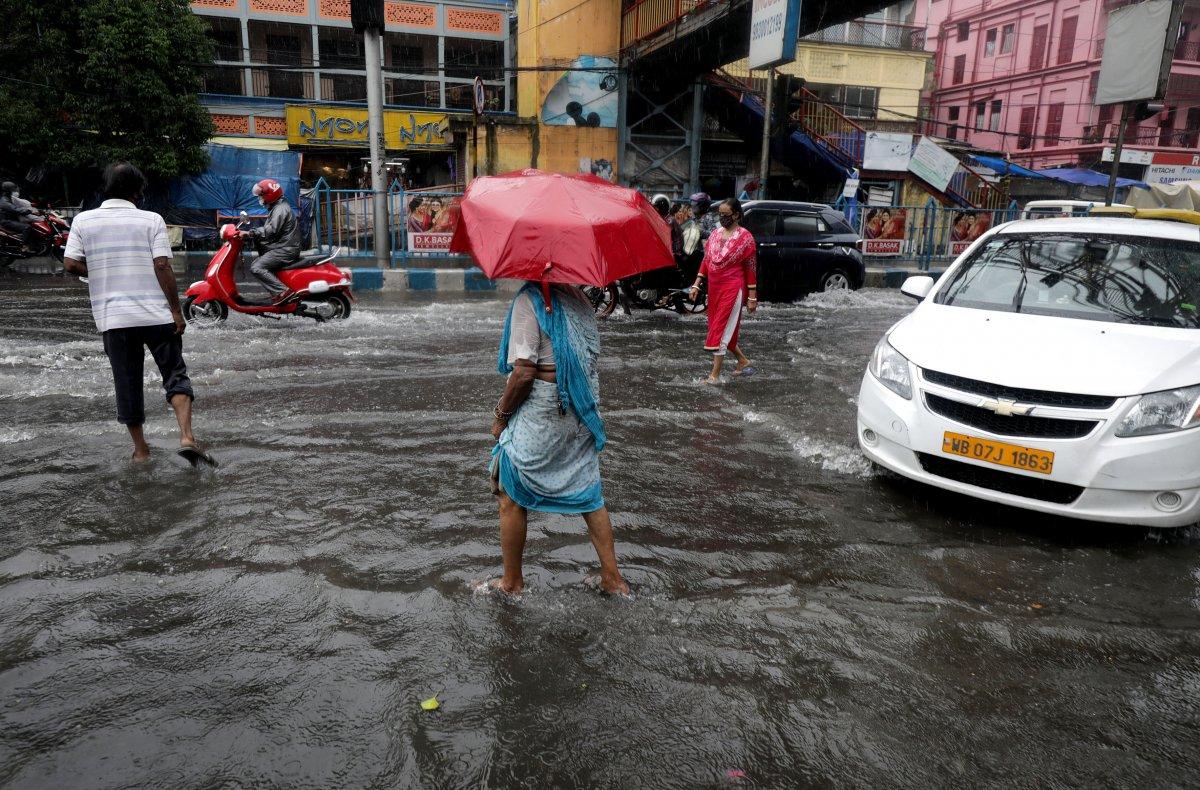 Hindistan’da yıldırım düştü: 28 ölü
