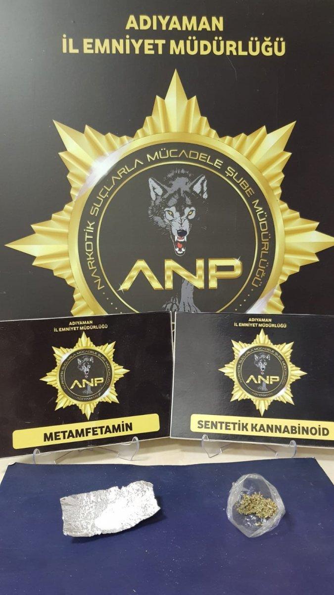 Adıyaman’da otomobilde metamfetamin ele geçirildi